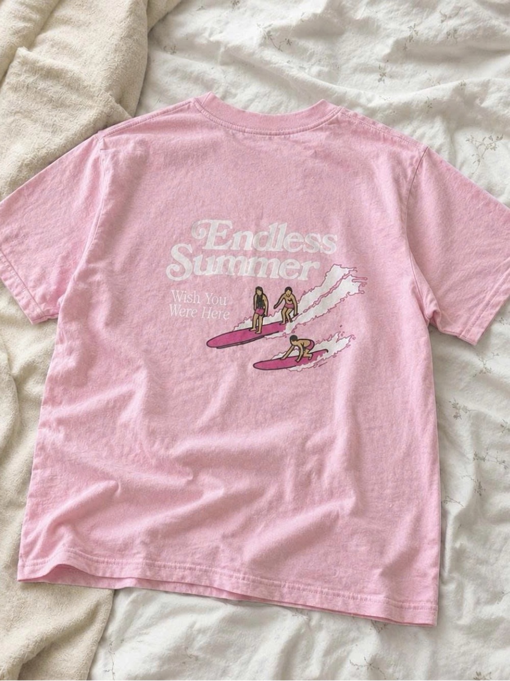 Gildan Pink 'Endless Summer' Graphic Tee